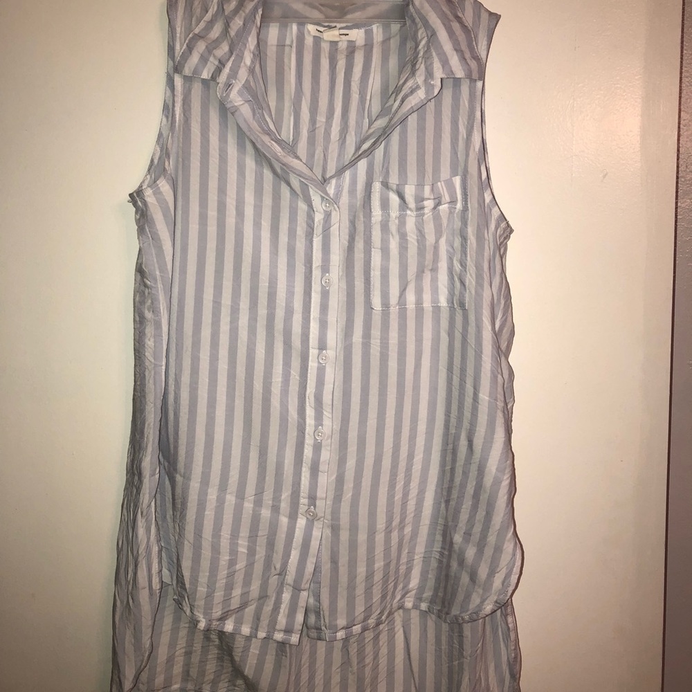Beach lunch lounge collection sleeveless tunic. M.